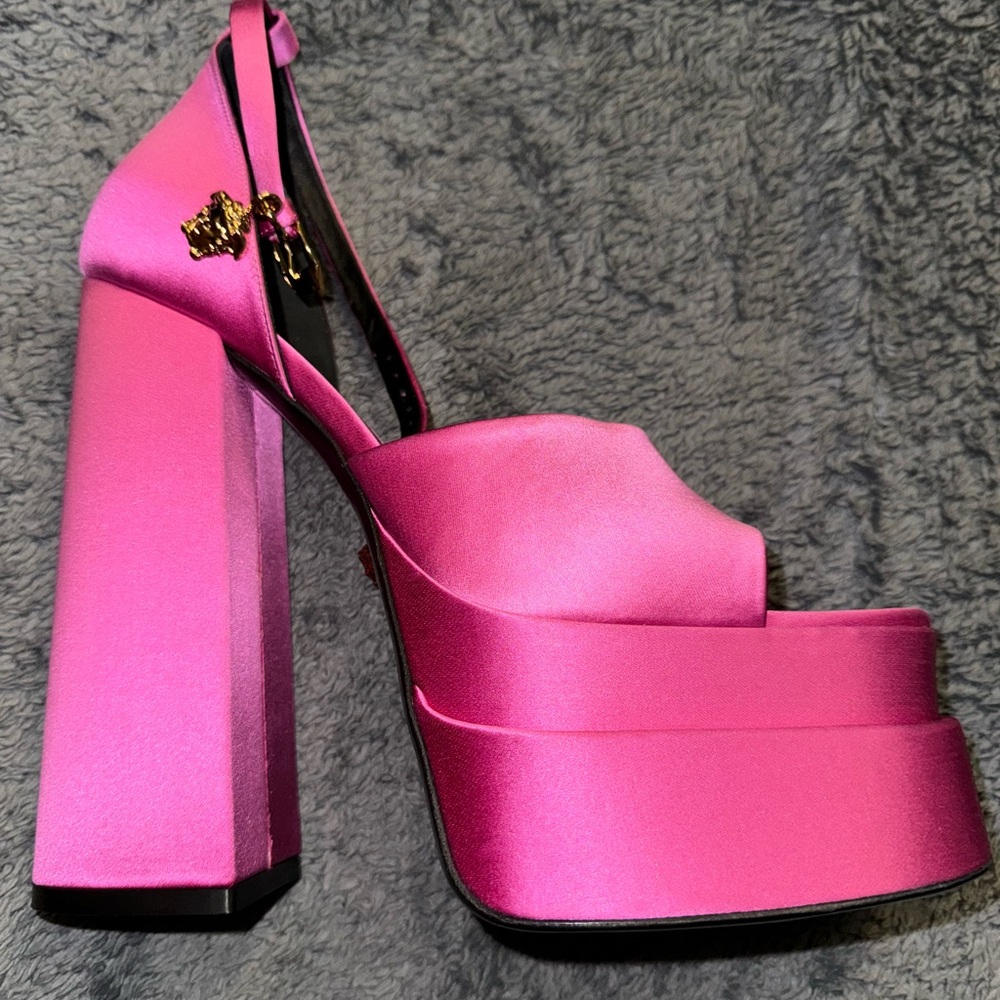 VERSACE - Pink Medusa Aevitas Platform Heels